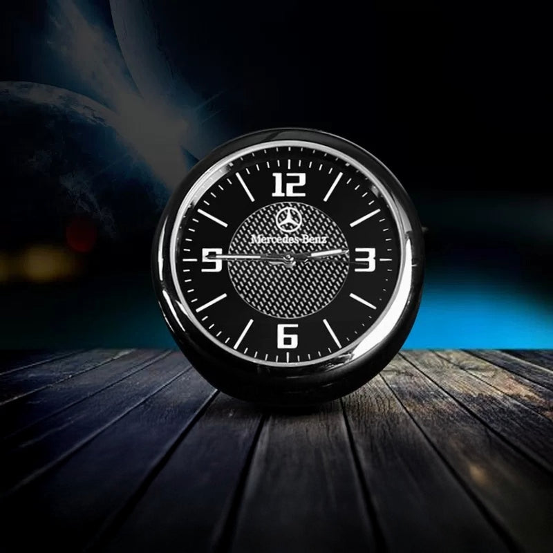 Auto-Dashboard-Uhr